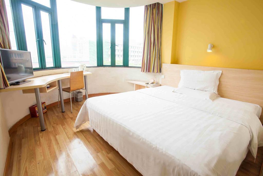 7Days Inn Guiyang Posts And Telecommunications Building 部屋 写真