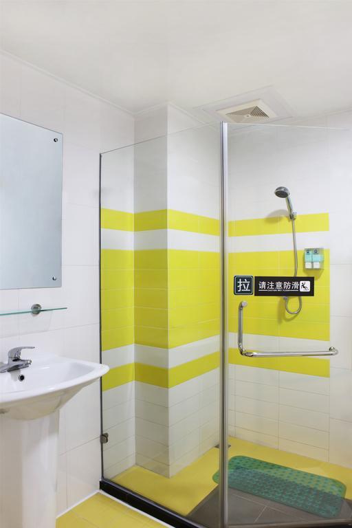 7Days Inn Guiyang Posts And Telecommunications Building エクステリア 写真